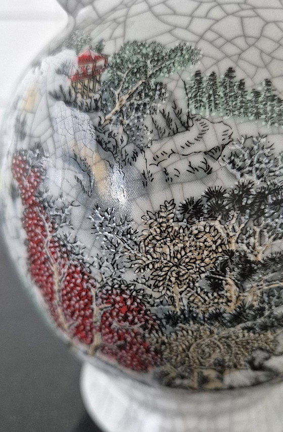 Elegant vintage Chinese porcelain vase hand-painted - winter landscape (photo 7 of 10)