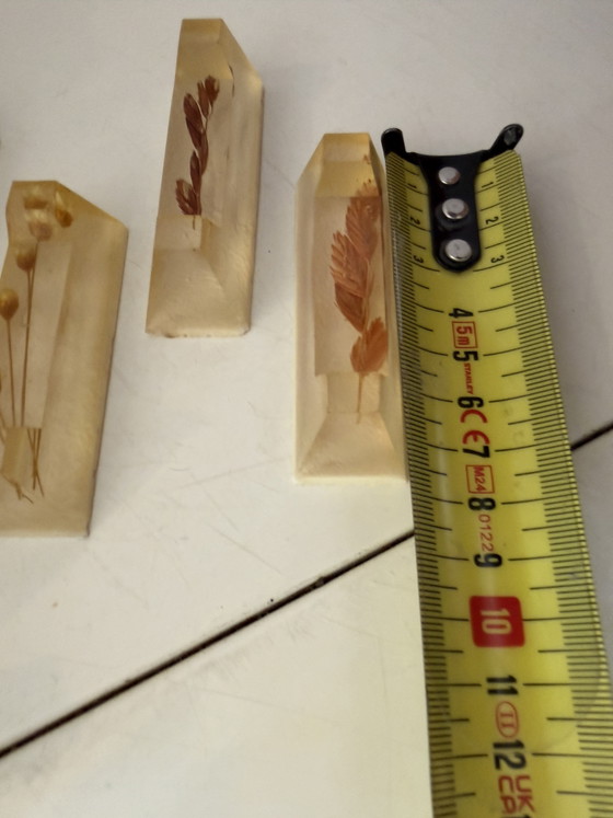 Image 1 of Set van 6 vintage Franse messenlegers kunsthars en droogbloemen