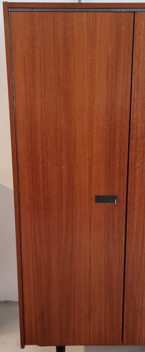 Armoire Mid Century – Wood (photo 11 of 23)