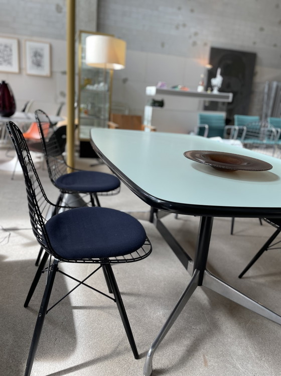 Eames Segmented Table Vitra Herman Miller License – Dining tables, Cast Iron, Mdf (photo 9 of 10)