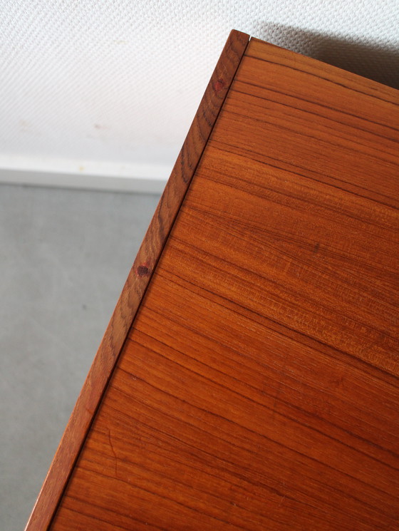 Image 1 of Vintage Deens dressoir in teak, zeer diep! Ideaal voor platenspelers