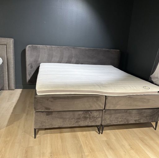 Eastborn Bergen Bett - 180x200