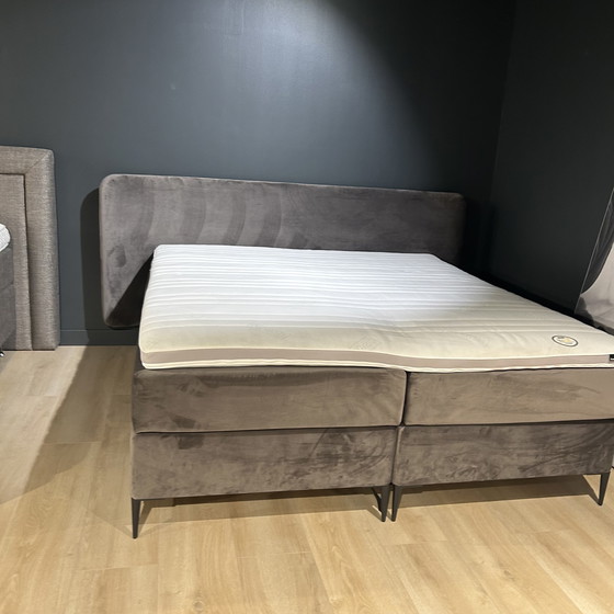 Image 1 of Lit Eastborn Bergen - 180x200