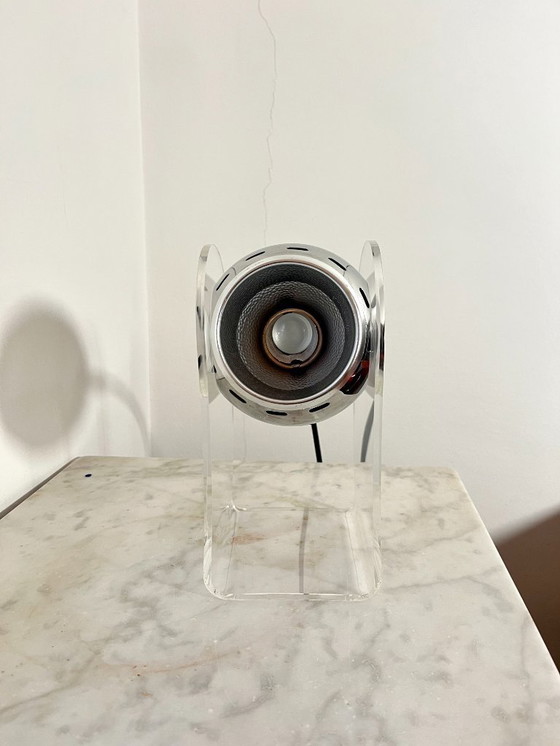 Image 1 of Lampada da tavolo vintage in acrilico Space Age di Gino Sarfatti per Arteluce, Italia, anni '60/'70