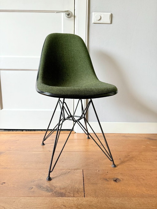 Vitra Eames DSR Stuhl - 2 Stück