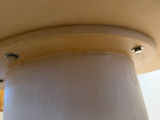 Runder Esstisch, beige, Atelier BB, Esstische, Modern (Foto 9 von 9)