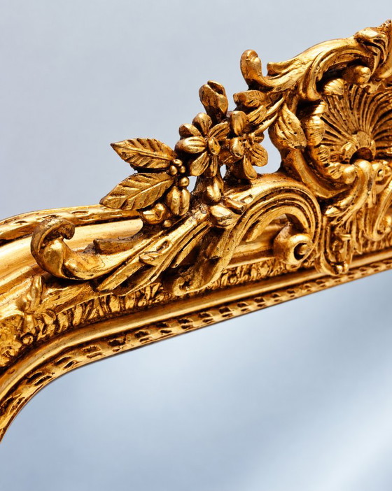 Großer goldener Barockspiegel mit Zierkuppel – Green Square, Wood (photo 4 of 11)