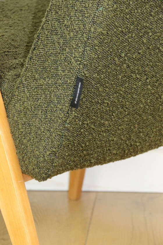 Image 1 of Poltrona Chierowski 366, anni '70, boucle vintage verde oliva - legno chiaro