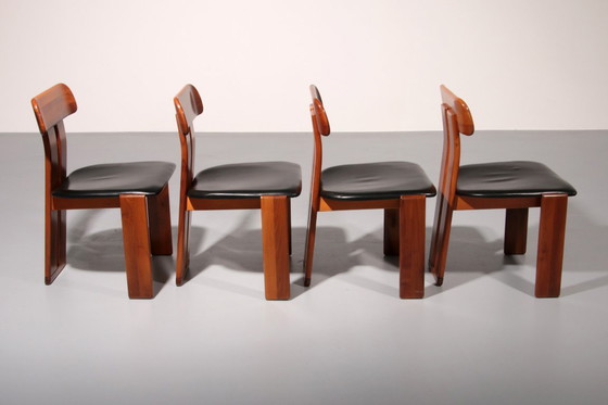 Image 1 of Mario Marenco Sapporo Esszimmerstühle aus Walnussholz für Mobilgirgi, 1970er Jahre