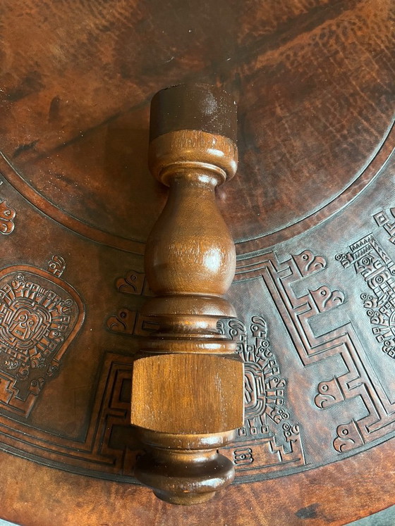 Image 1 of Monumentale Angel Pazmiño leren en houten salontafel - Muebles de Estilo, Ecuador, jaren 60/70