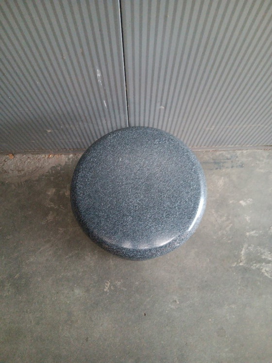 Image 1 of Taburete Wybelt - Material reciclado