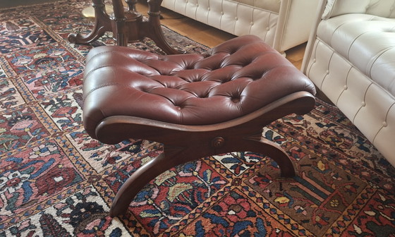 Chesterfield Bank + Fauteuil + Voetenbank – 3-5 zitsbanken, Leather, Wood (photo 5 of 6)
