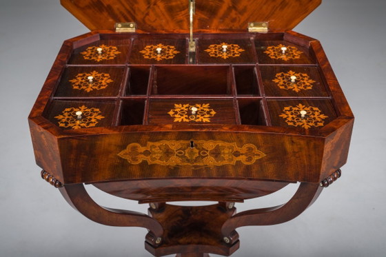 Tavolo da Lavoro per Cucito Biedermeier in Mogano, 1850 – Tavolini, Wood (photo 2 of 16)