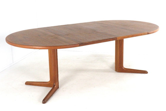 Image 1 of Dyrlund Danish design round 2x extendable dining table vintage