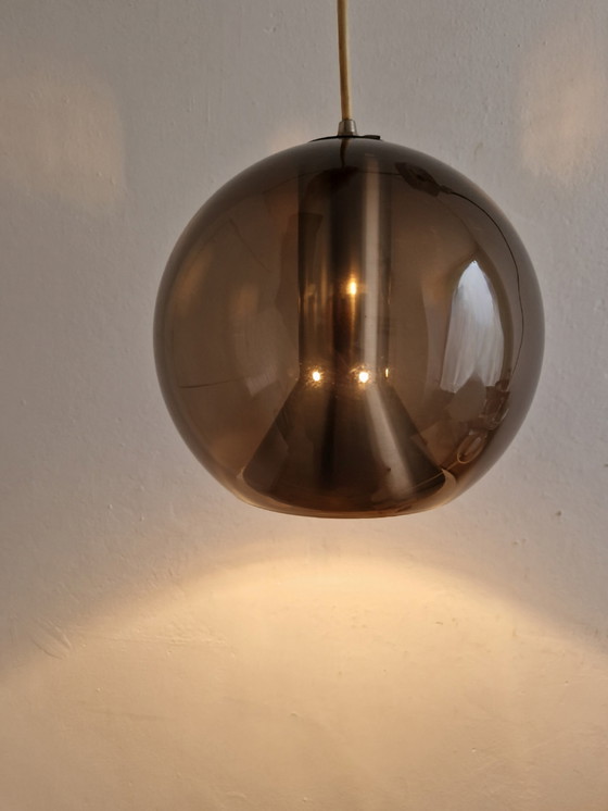 Image 1 of Lampe à suspension vintage Raak Amsterdam Globe design de l'ère spatiale