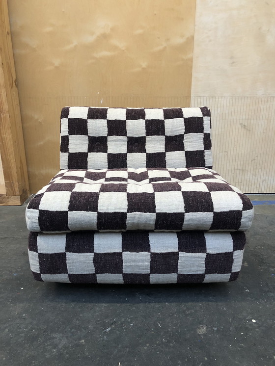 Image 1 of Amanta BB Italia nouveau gestoffeerd