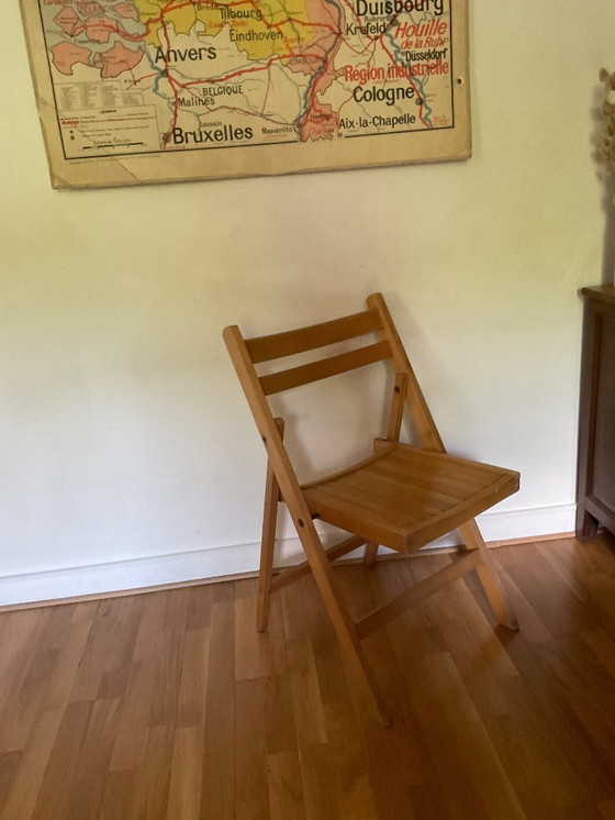 Image 1 of Sedia pieghevole in legno stampato – design scandinavo/modernista