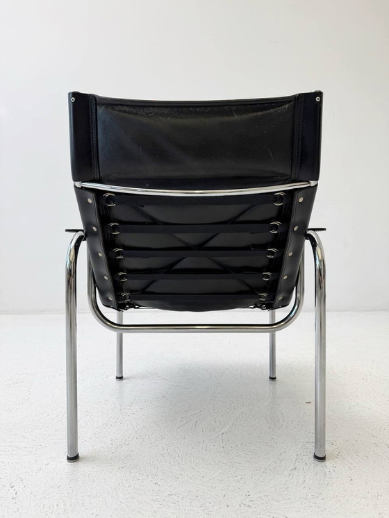 Image 1 of Mid Century 1127 Fauteuil En Cuir Noir De Strässle, 1960Er Avec Ottoman