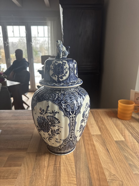 Image 1 of Jarrón de porcelana azul Delft Royal Sphinx de Boch