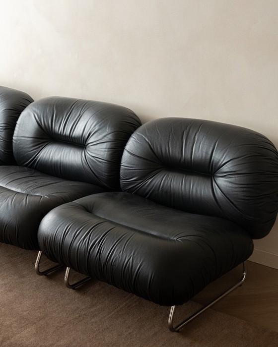 Italian Leather And Chrome Lounge Chairs, 1980s, Set Of 3 – Armchairs (photo 6 of 23)