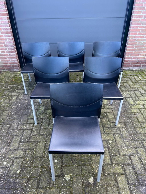 6x Leolux Myto dining chairs