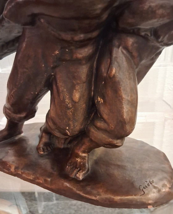 Image 1 of Statua in terracotta. JC Guero, Art Déco in tinta bronzo
