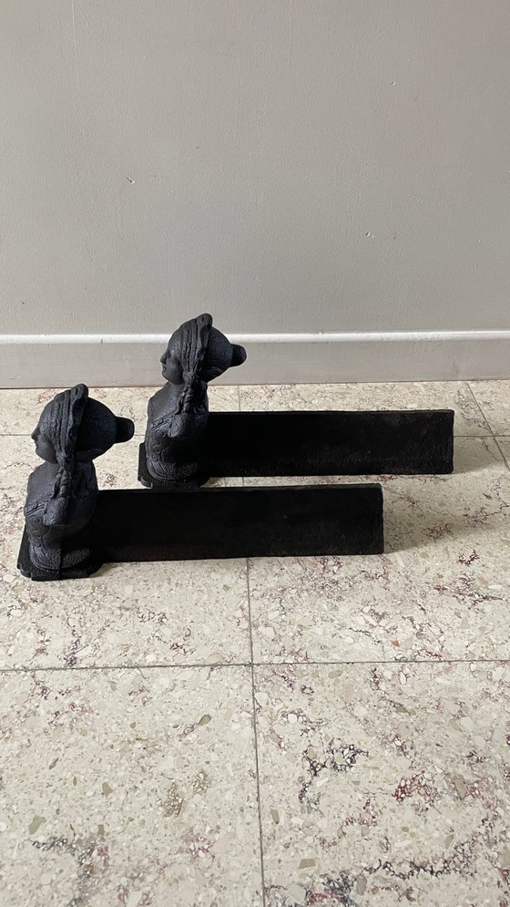 Image 1 of Perros de bomberos de hierro fundido antiguos para apartamentos