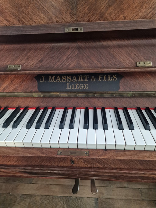 Piano, bonne qualité d'étude