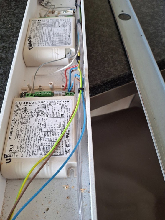 Image 1 of oogsysteem zes kleuren wit