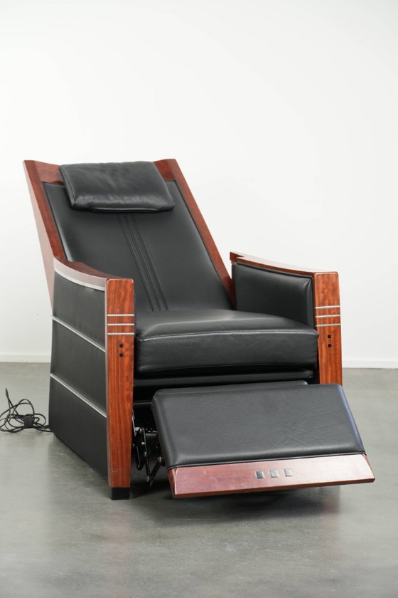 Image 1 of Schuitema Art Deco design relaxfauteuil uit de Decoforma serie met zwart rundleer