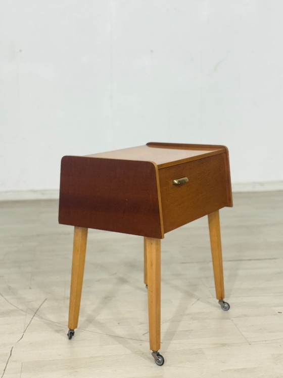 Image 1 of Tavolo da cucito di metà secolo, mobiletto da cucito, tavolino laterale, cassettiera, vintage