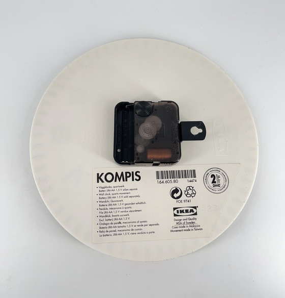 Image 1 of Vintage, rétro, Ikea "Kompis" Horloge murale style Memphis