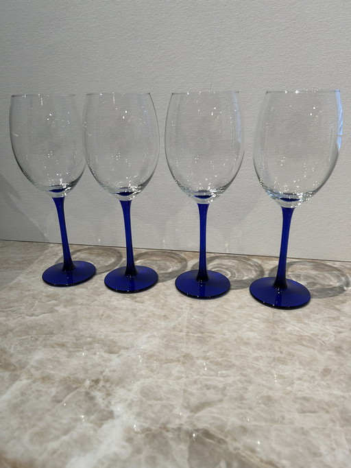 4 Luminarc red wine glasses cobalt blue