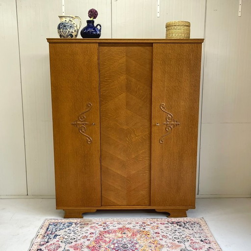 Vintage closet closet hang/leg demountable
