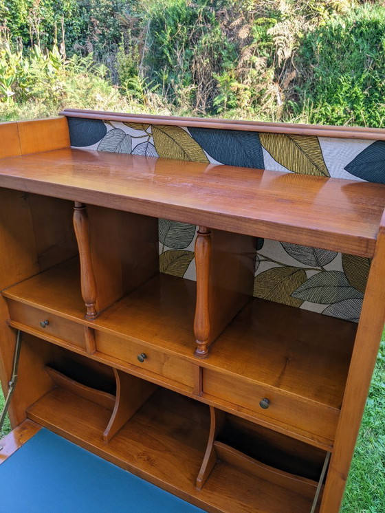 Image 1 of Sekretär aus Massivholz mit Klappfront, 138 × 70,3 × 29 cm