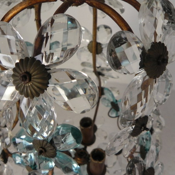 Image 1 of Hanglamp versierd met 42 bloemen in blauw en helder kristal, Maison Bagues stijl, jaren 30