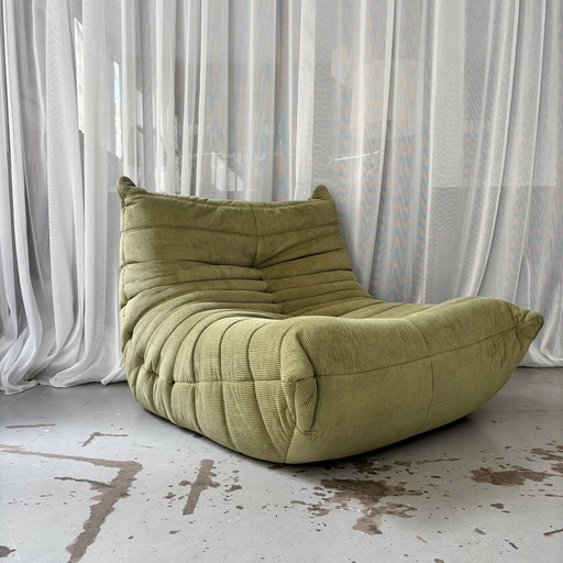 Poltrona Togo disegnata da Michel Ducaroy per Ligne Roset