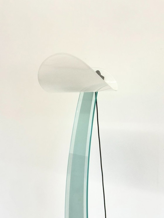 Image 1 of Lampada da terra dal design vintage di Sothis con base in vetro e paralume in vetro bianco