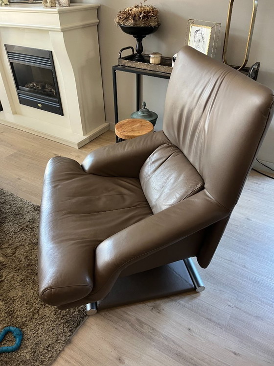 Image 1 of Fauteuil et repose-pieds Rolf Benz type 6500