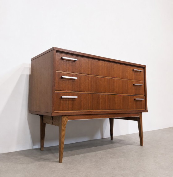 Image 1 of Commode van teakhout in Mid-Century Modern stijl