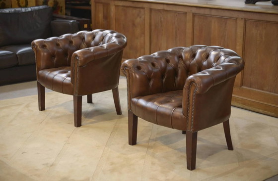 Pair of upholstered leather Club armchairs – Vintage (photo 2 of 14)