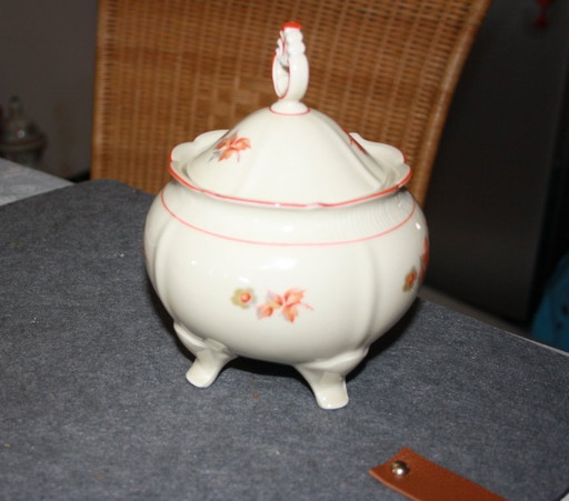 Vintage antique VEB Reichenbach porcelain bonbonnière lidded box - GDR