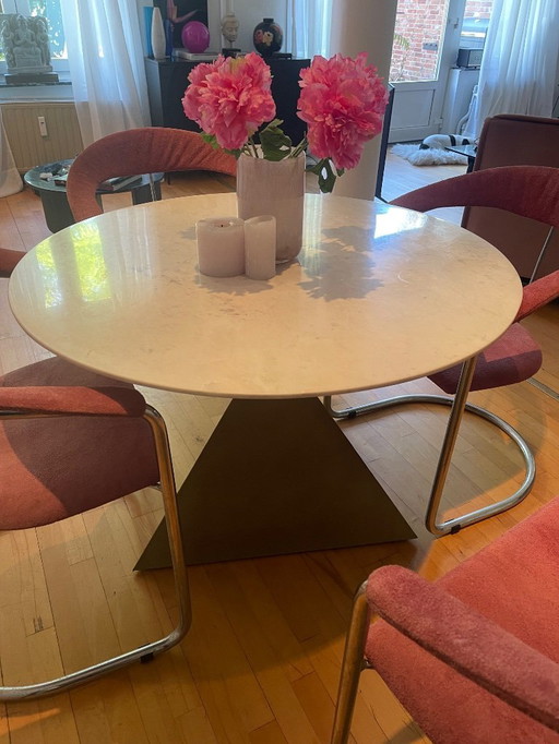 Round Marble Table