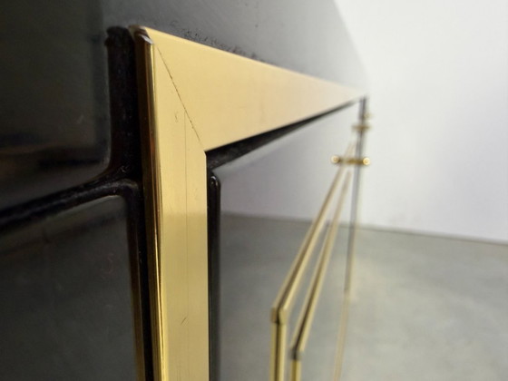 Credenza vintage laccata nera e ottone, anni '80 – Credenze, Legno (photo 3 of 13)