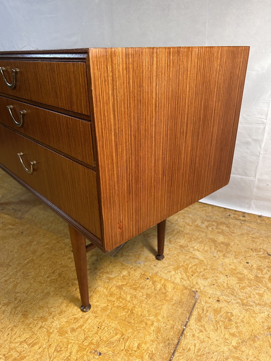 Image 1 of Credenza in teak vintage retrò di metà secolo di Meredew 1960 Qualità britannica