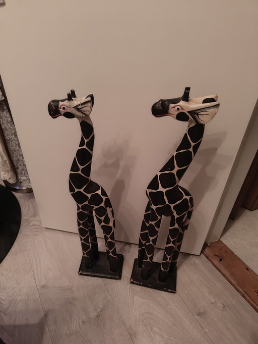 2 girafes en bois