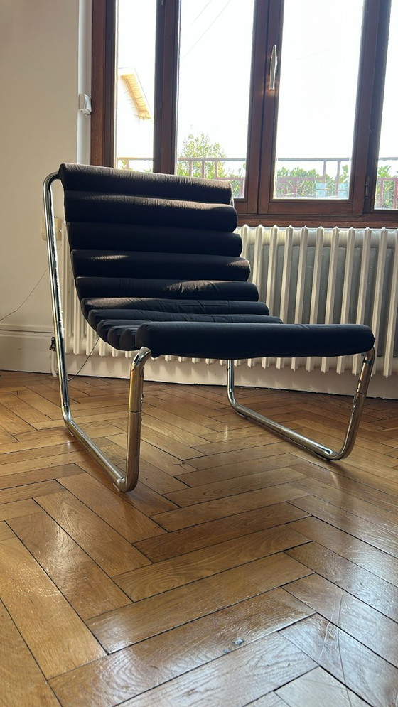 Image 1 of Fauteuil / Chauffeuse 'boudins' suspendus