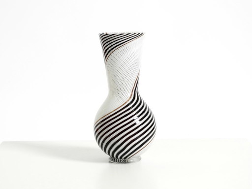 Beautiful Italian mid-century Murano glass vase by Dino Martens for Aureliano Toso