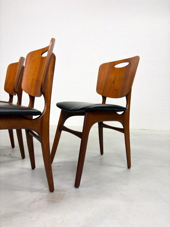 Image 1 of Set of Mid-century Dining Chairs in Danish Design