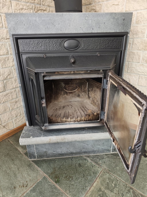 Poêle en stéatite avec insert de cheminée Jotul – decoratieve objecten, Cast Iron, Glass (photo 2 of 5)